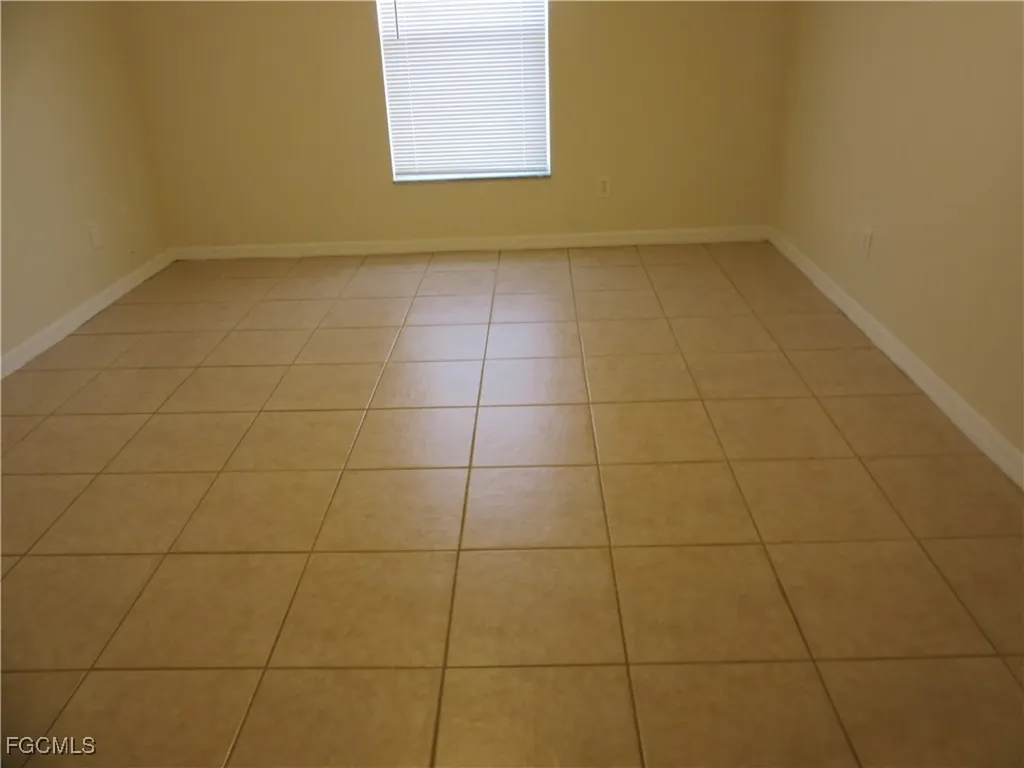 2605/2607 Sunniland Boulevard Lehigh Acres FL 33971