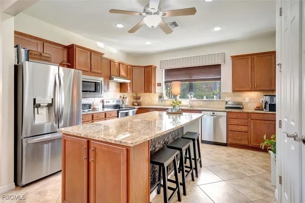 10963 Glenhurst Street Fort Myers FL 33913