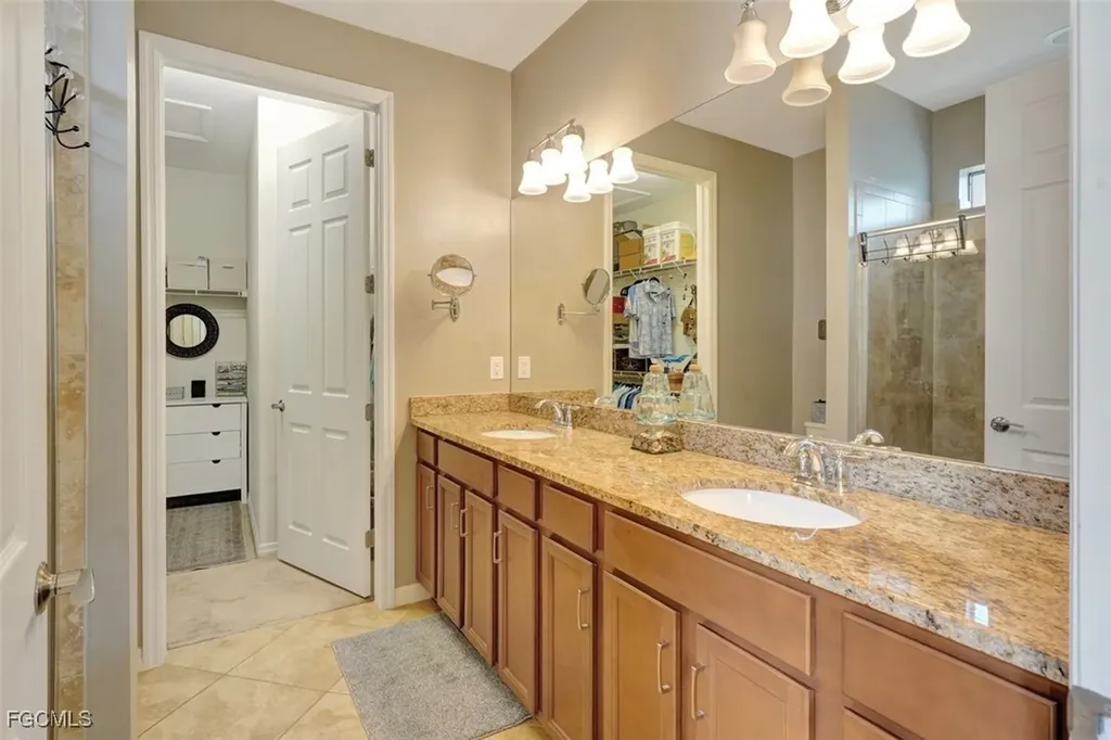 10963 Glenhurst Street Fort Myers FL 33913