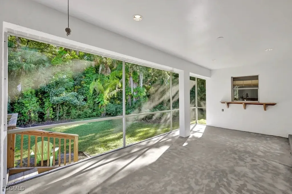 14630 Smokey Hollow Lane North Fort Myers FL 33903
