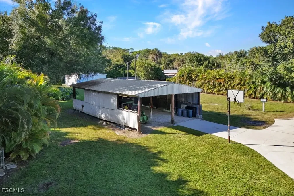 14630 Smokey Hollow Lane North Fort Myers FL 33903