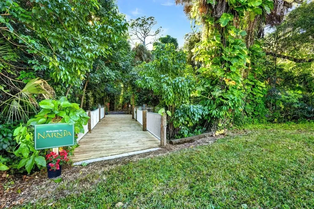 14630 Smokey Hollow Lane North Fort Myers FL 33903