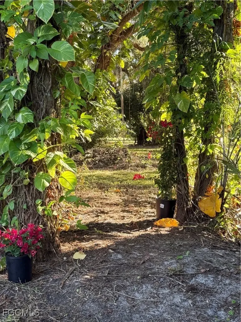 14630 Smokey Hollow Lane North Fort Myers FL 33903