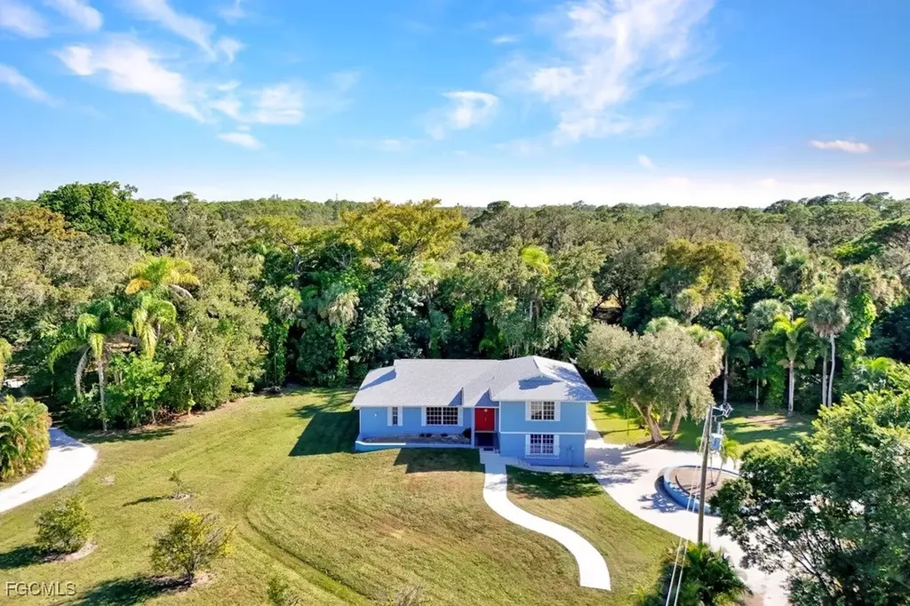 14630 Smokey Hollow Lane North Fort Myers FL 33903