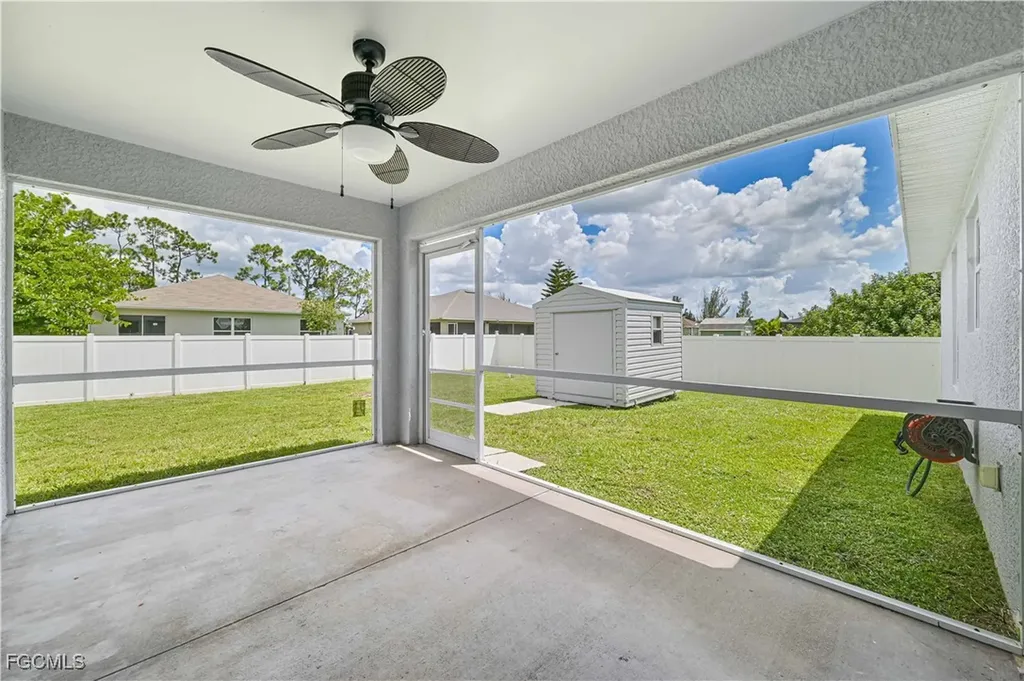3445 NE 8th Place Cape Coral FL 33909