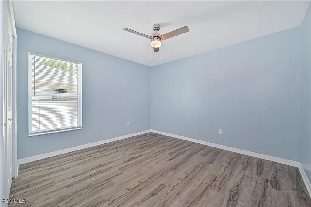 3445 NE 8th Place Cape Coral FL 33909