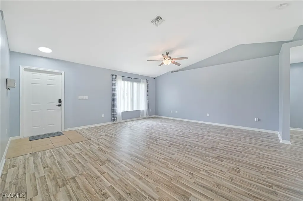 3445 NE 8th Place Cape Coral FL 33909