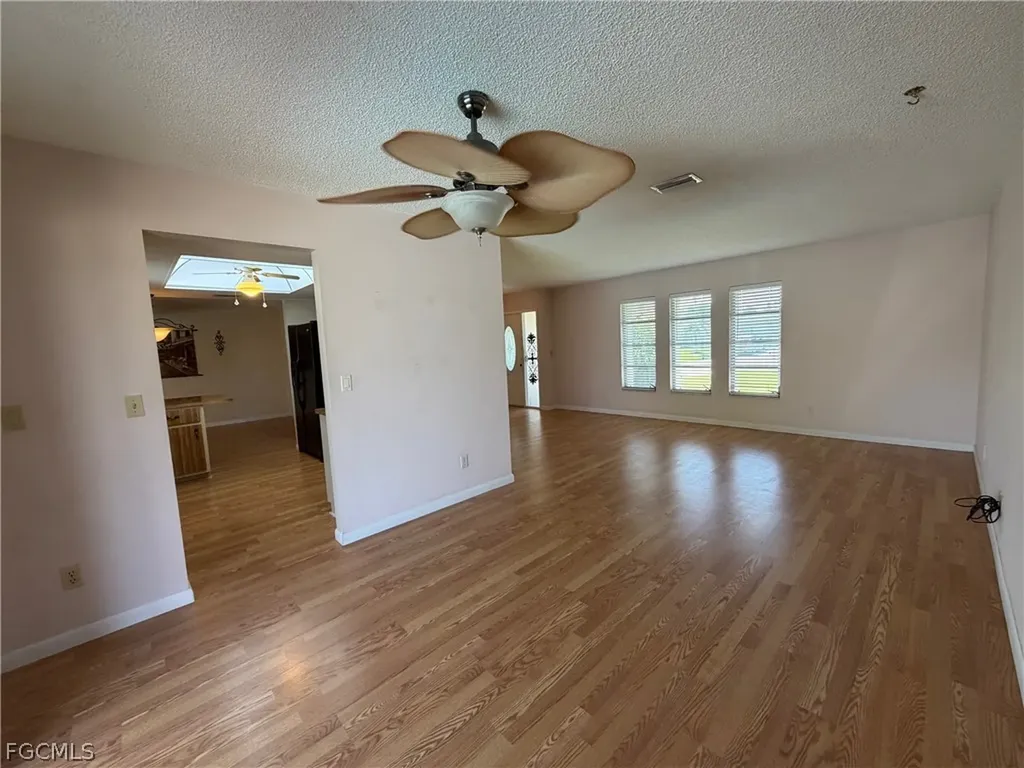 2121 SE 8th Terrace Cape Coral FL 33990