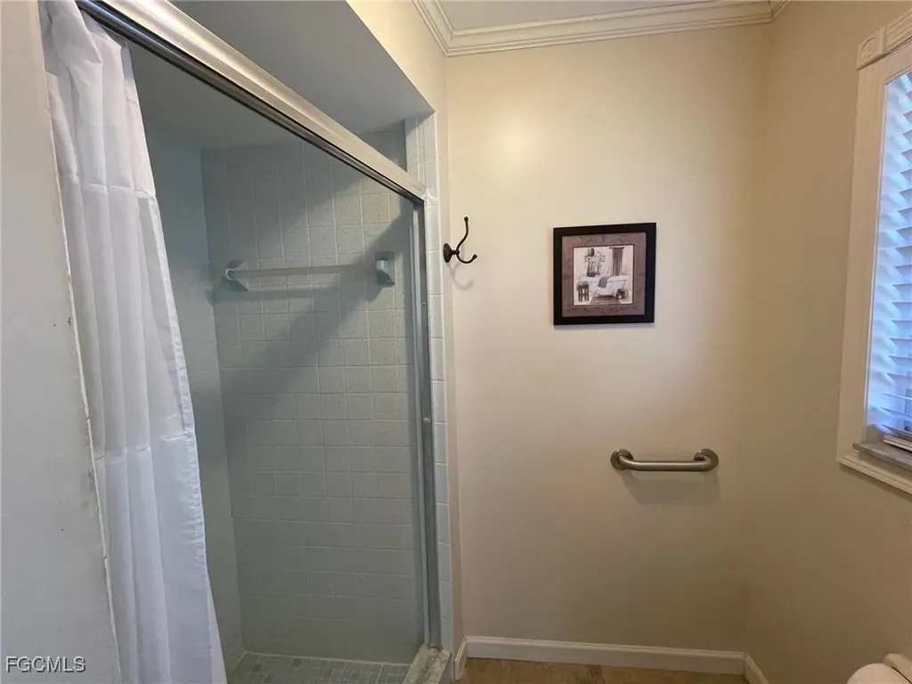 2121 SE 8th Terrace Cape Coral FL 33990