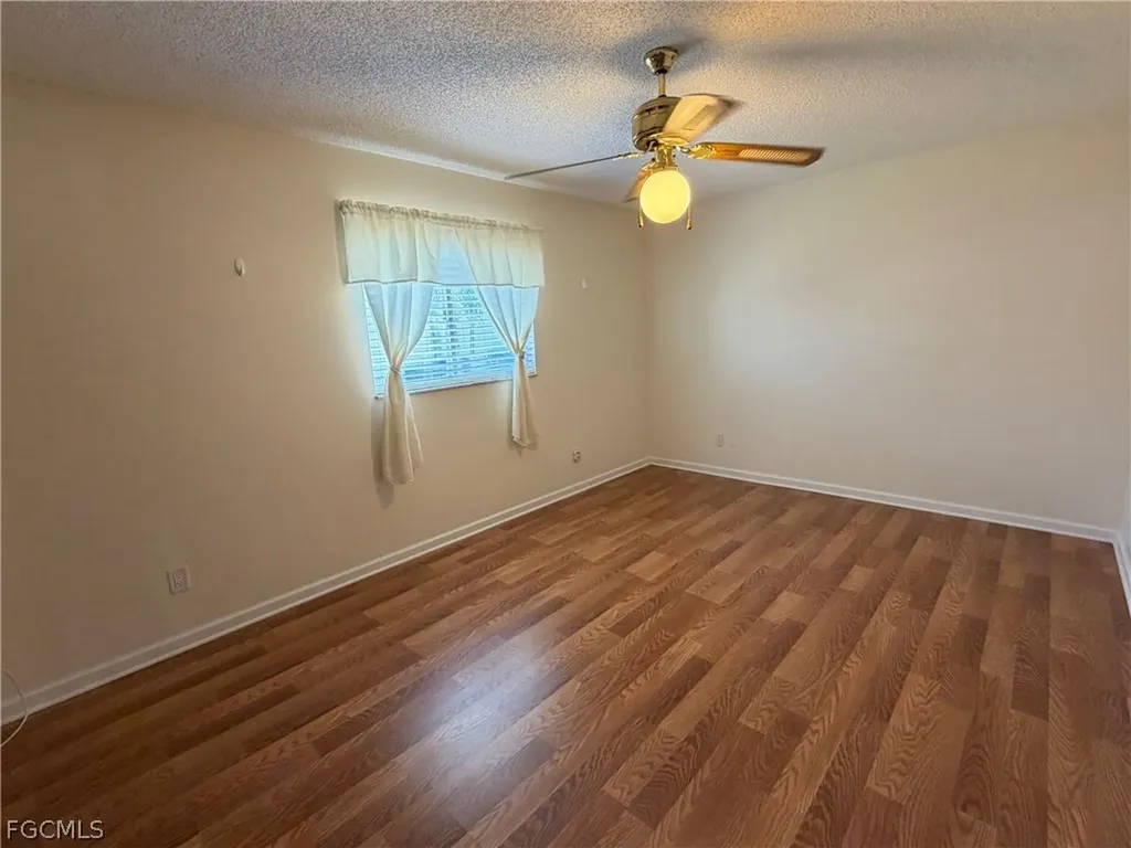 2121 SE 8th Terrace Cape Coral FL 33990