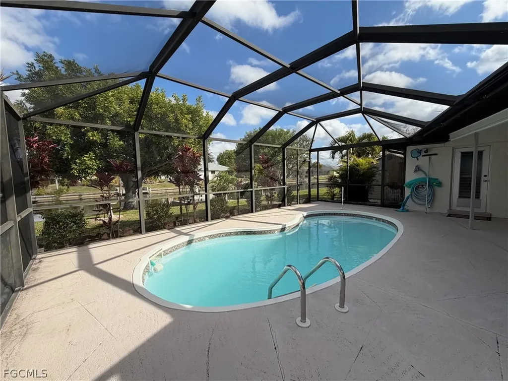 2121 SE 8th Terrace Cape Coral FL 33990