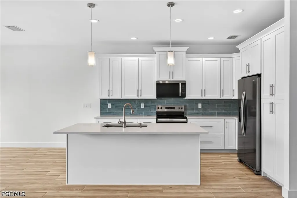 8613 Banyan Bay Boulevard Fort Myers FL 33908