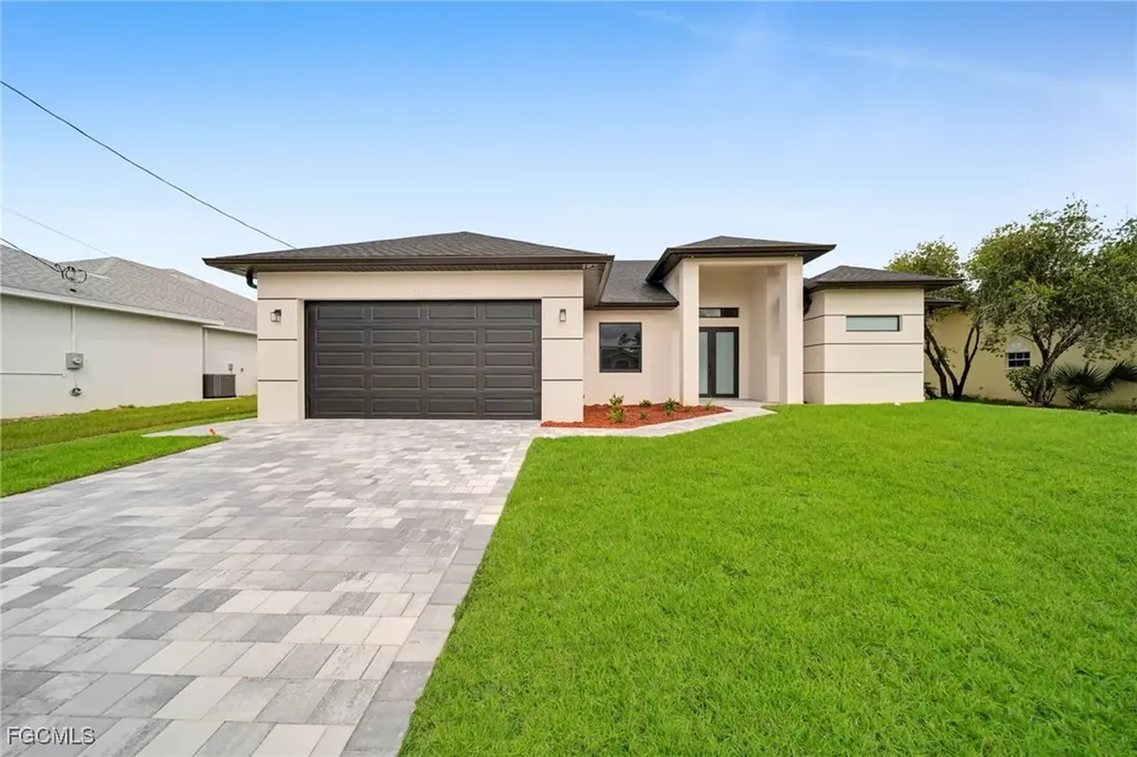 743 Chestnut Street E Lehigh Acres FL 33974