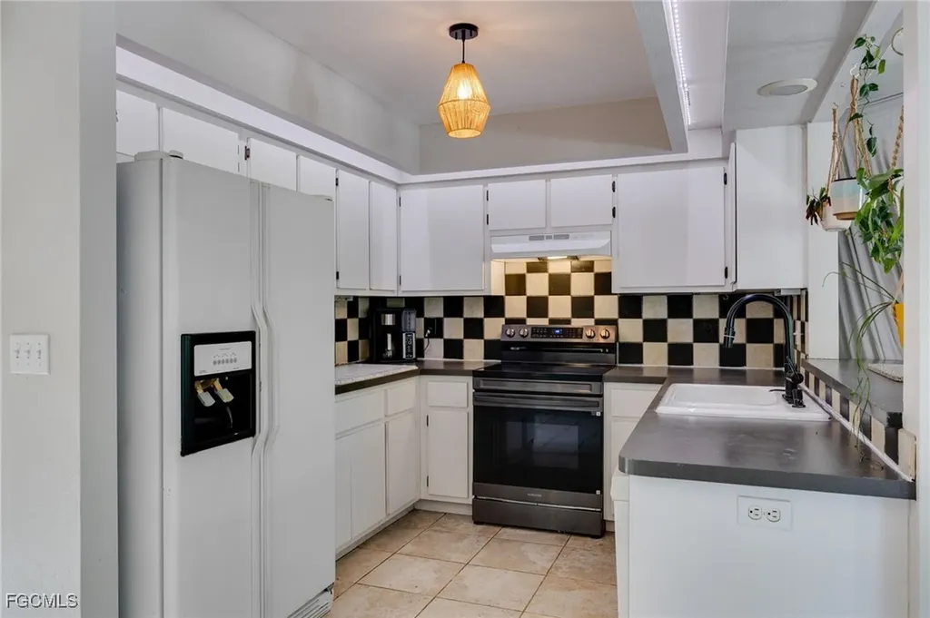 17298 Knight Drive Fort Myers FL 33967