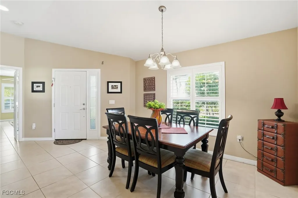 2513 Hopefield Court Cape Coral FL 33991