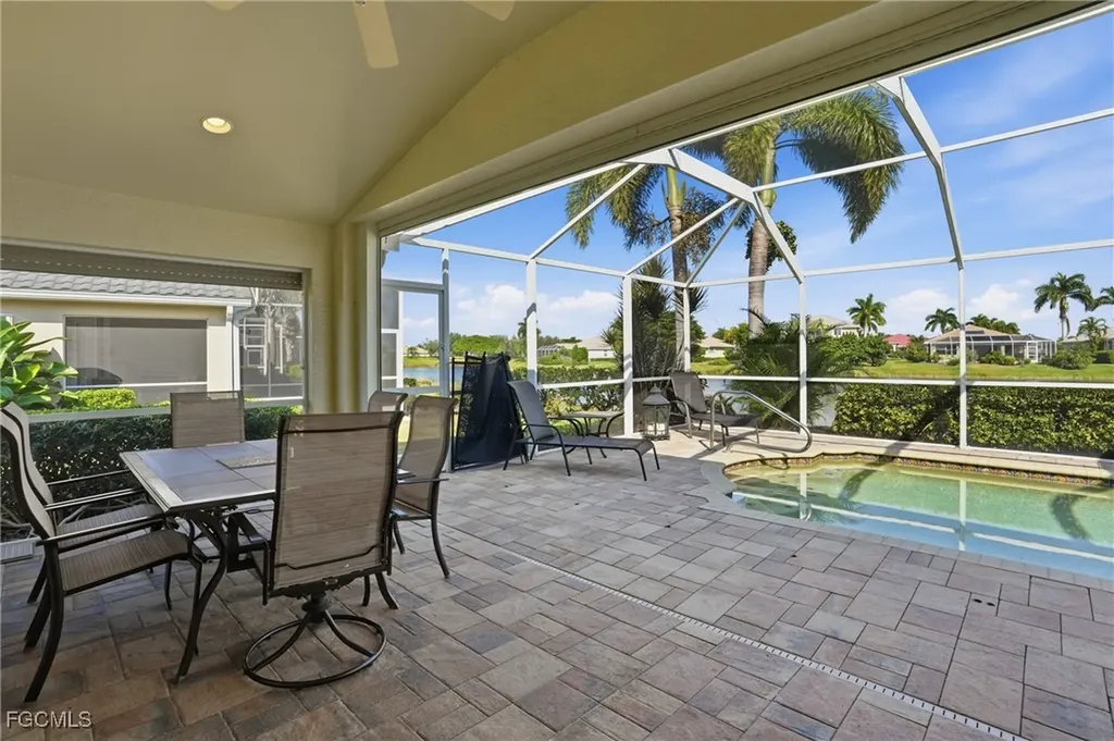 2513 Hopefield Court Cape Coral FL 33991