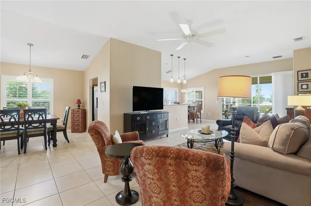 2513 Hopefield Court Cape Coral FL 33991