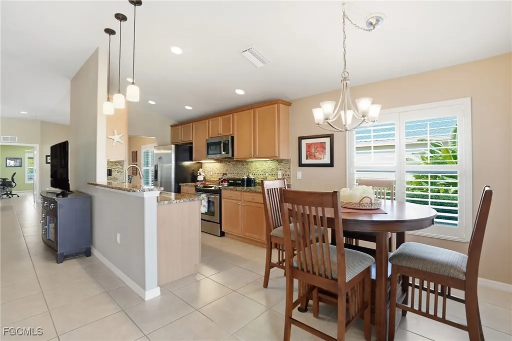 2513 Hopefield Court Cape Coral FL 33991