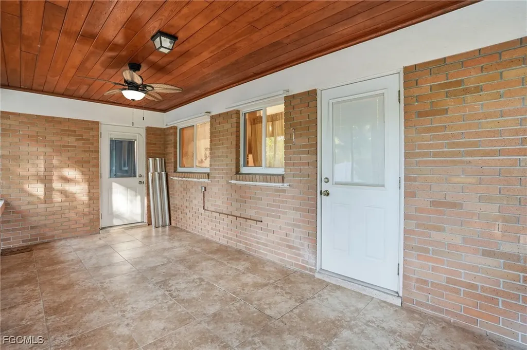 101 Alameda Avenue Fort Myers FL 33905