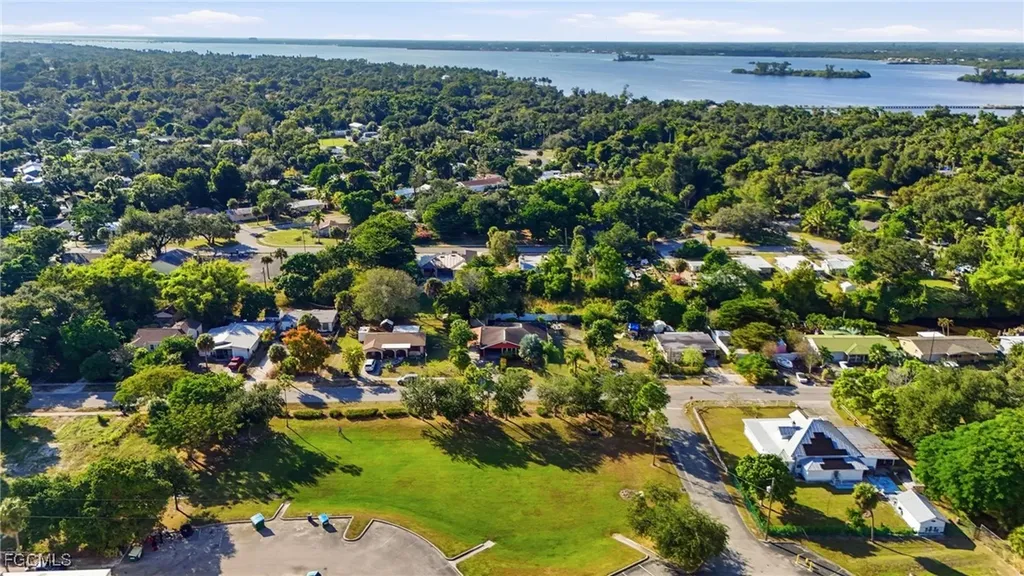 101 Alameda Avenue Fort Myers FL 33905