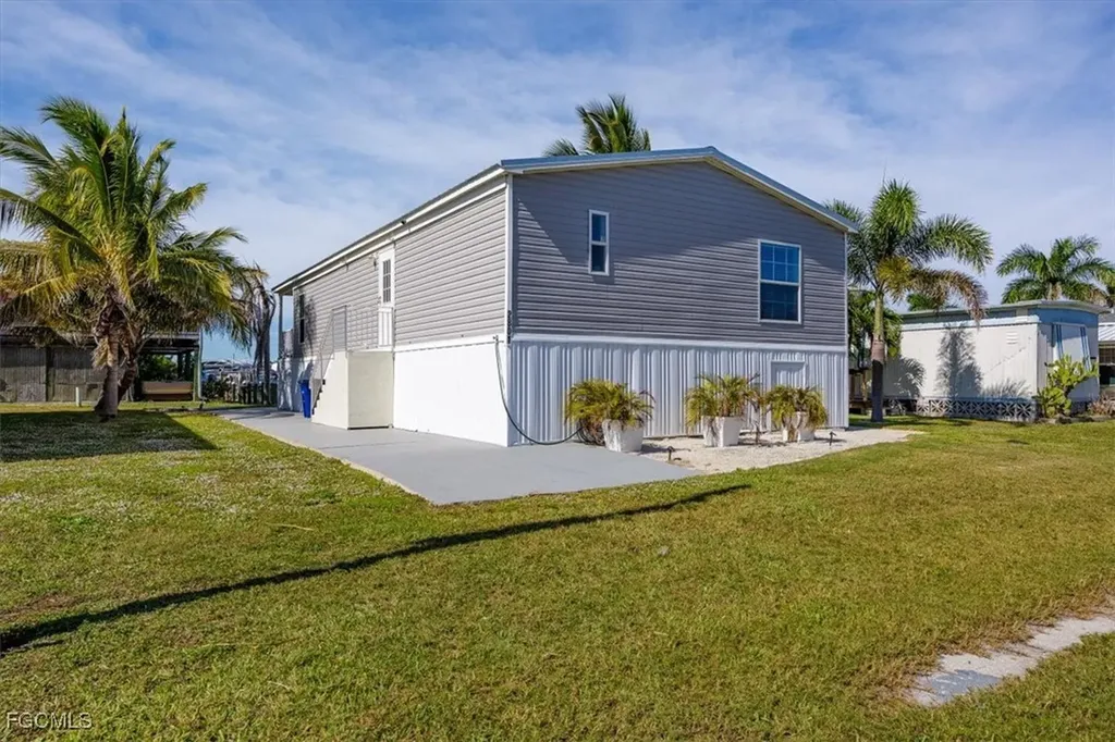 2801 York Road St. James City FL 33956