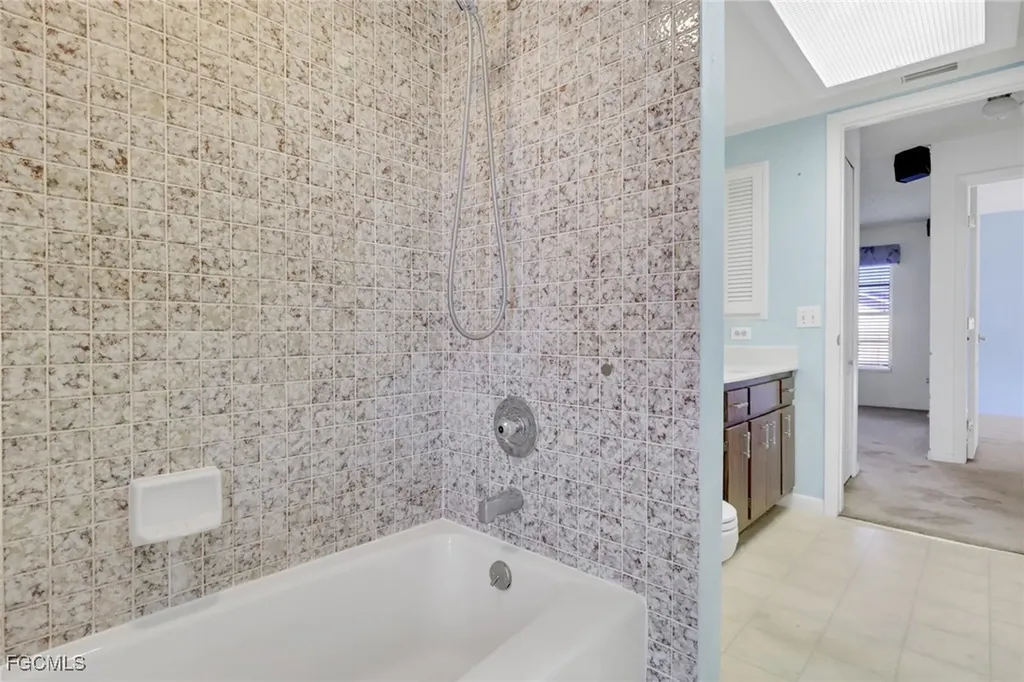 126 SE 21st Place Cape Coral FL 33990