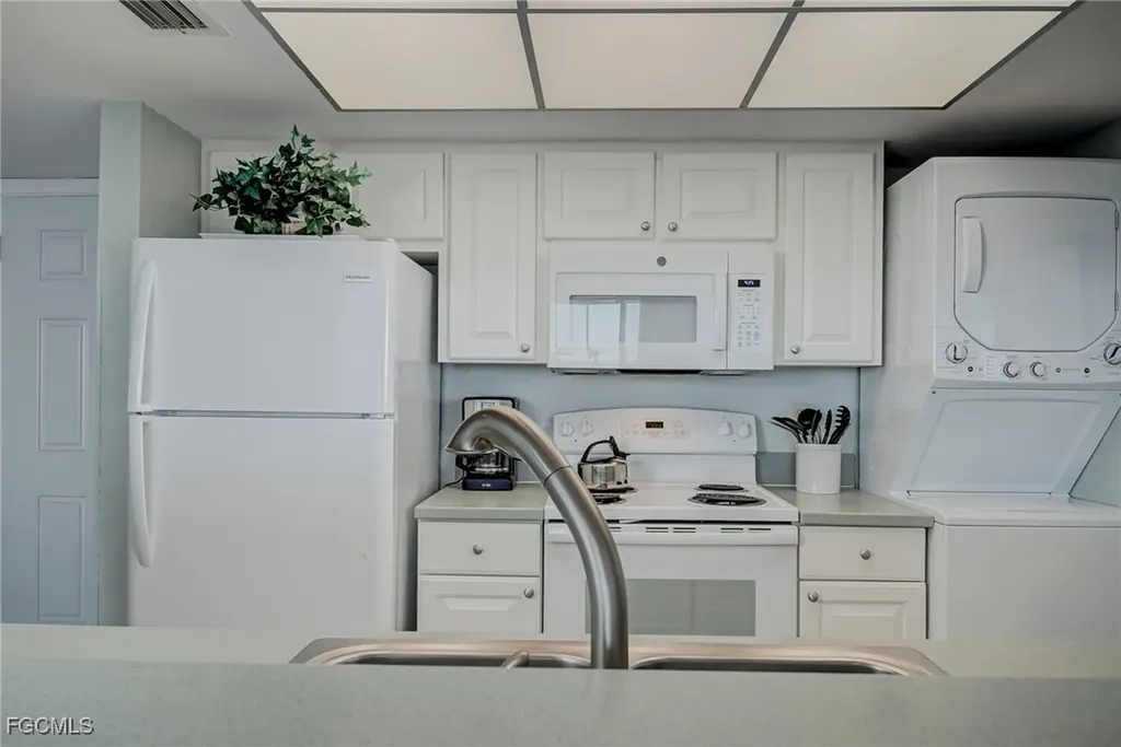 17080 Harbour Point Drive Fort Myers FL 33908