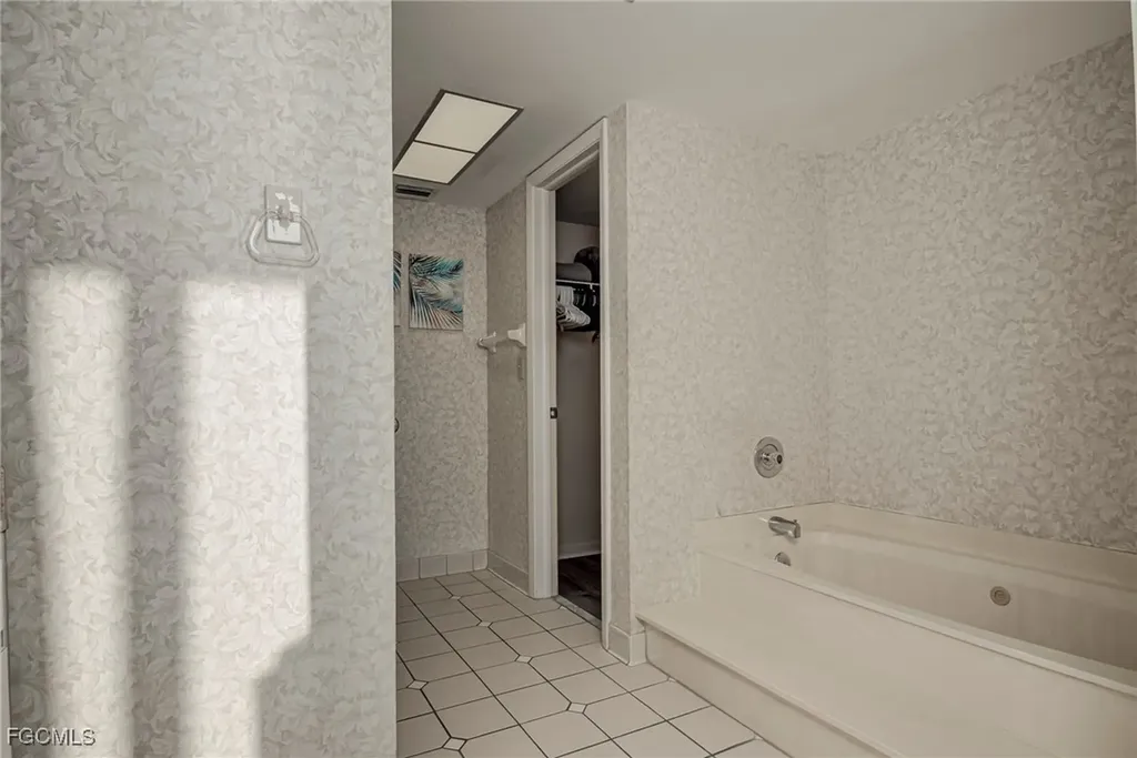 17080 Harbour Point Drive Fort Myers FL 33908