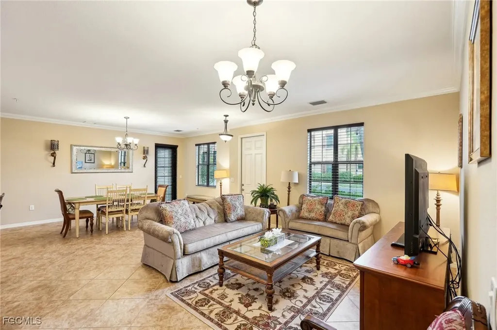 9064 Capistrano Street N Naples FL 34113