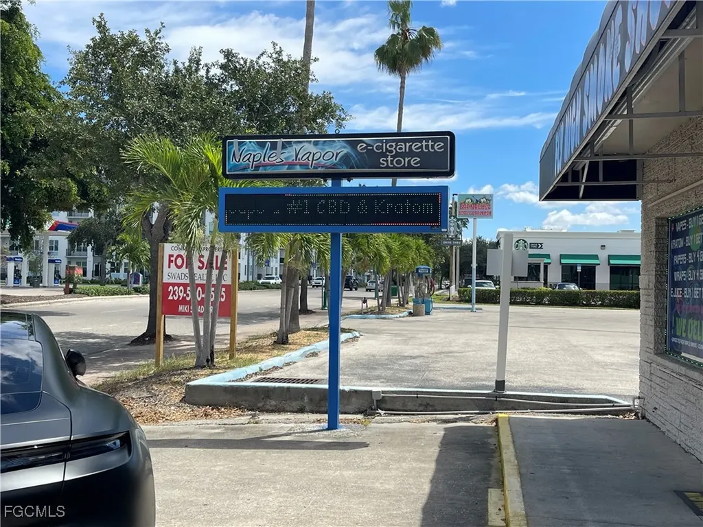 820 Cape Coral Parkway E Cape Coral FL 33904