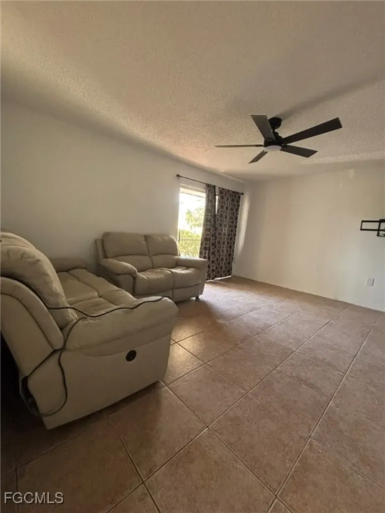 5713 Foxlake Drive North Fort Myers FL 33917