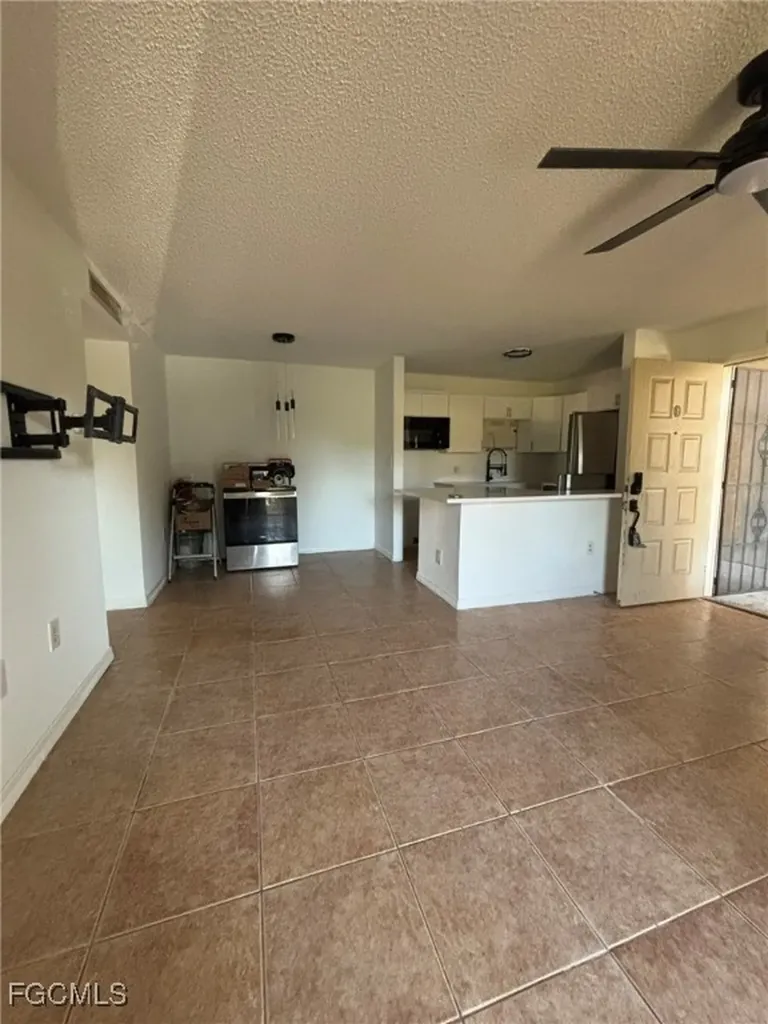 5713 Foxlake Drive North Fort Myers FL 33917