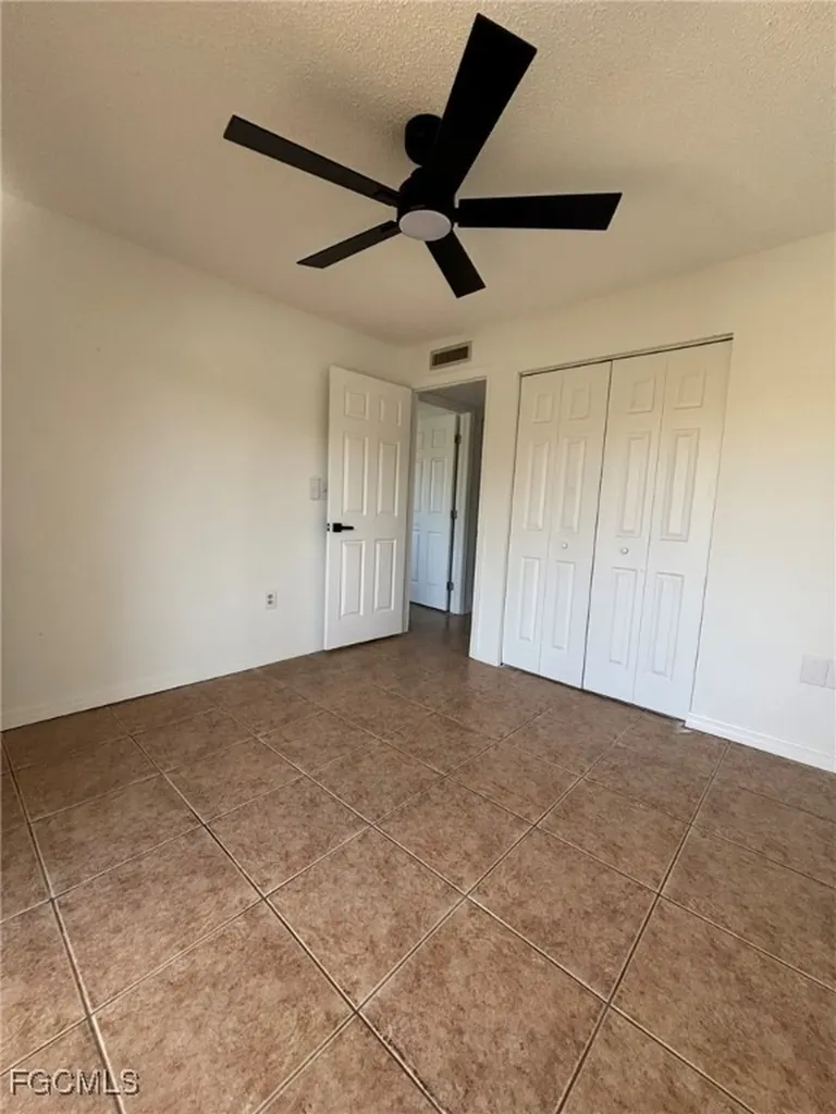 5713 Foxlake Drive North Fort Myers FL 33917