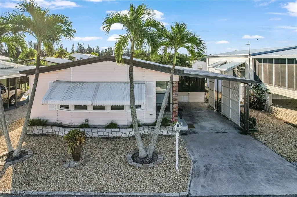 4971 Porky Lane St. James City FL 33956