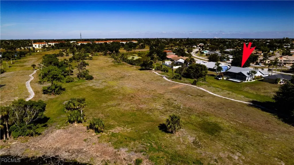 4332 Country Club Boulevard Cape Coral FL 33904