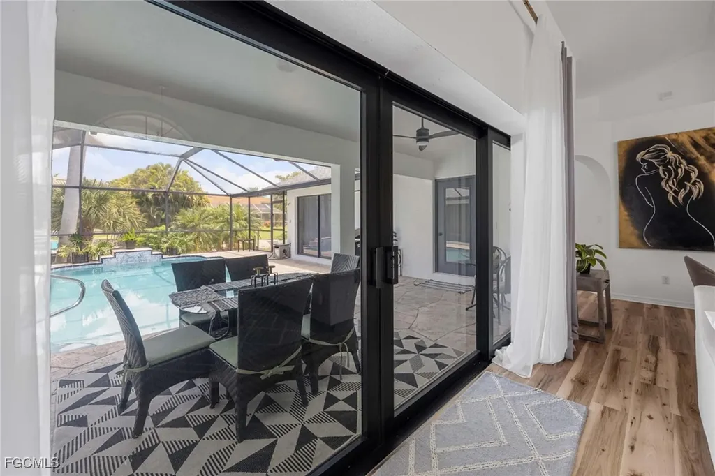 428 Sharwood Drive Naples FL 34110