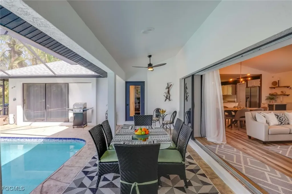 428 Sharwood Drive Naples FL 34110
