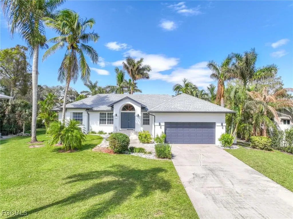 428 Sharwood Drive Naples FL 34110