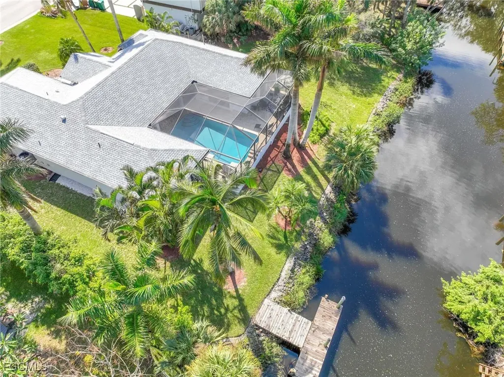 428 Sharwood Drive Naples FL 34110
