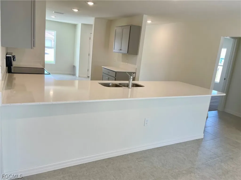 1733 NW 6th Avenue Cape Coral FL 33993