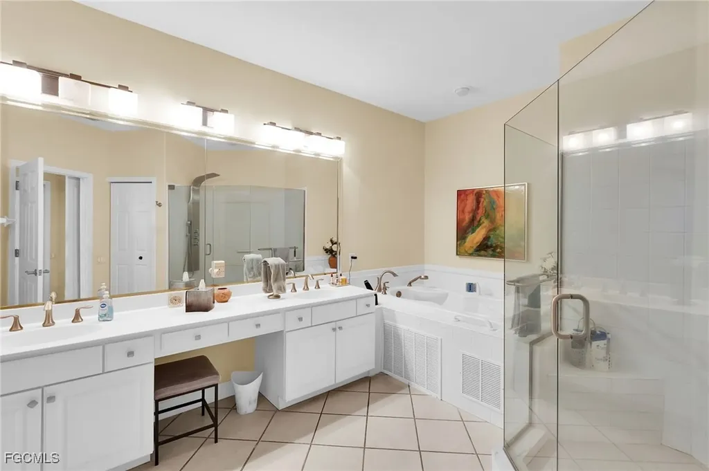 9121 Southmont Cove Fort Myers FL 33908