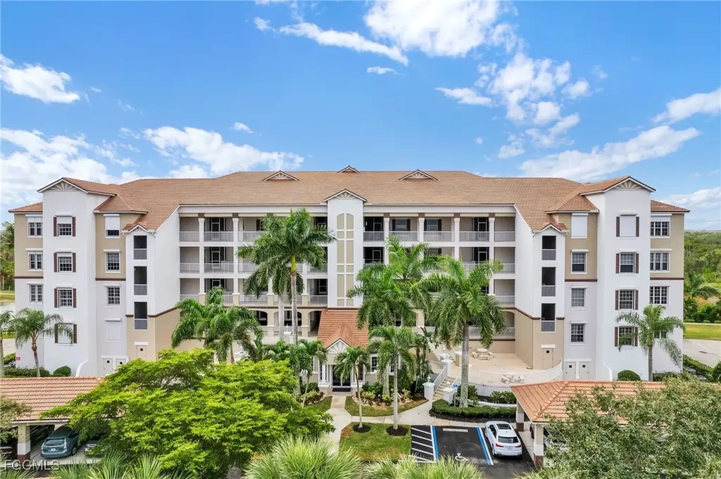 9121 Southmont Cove Fort Myers FL 33908