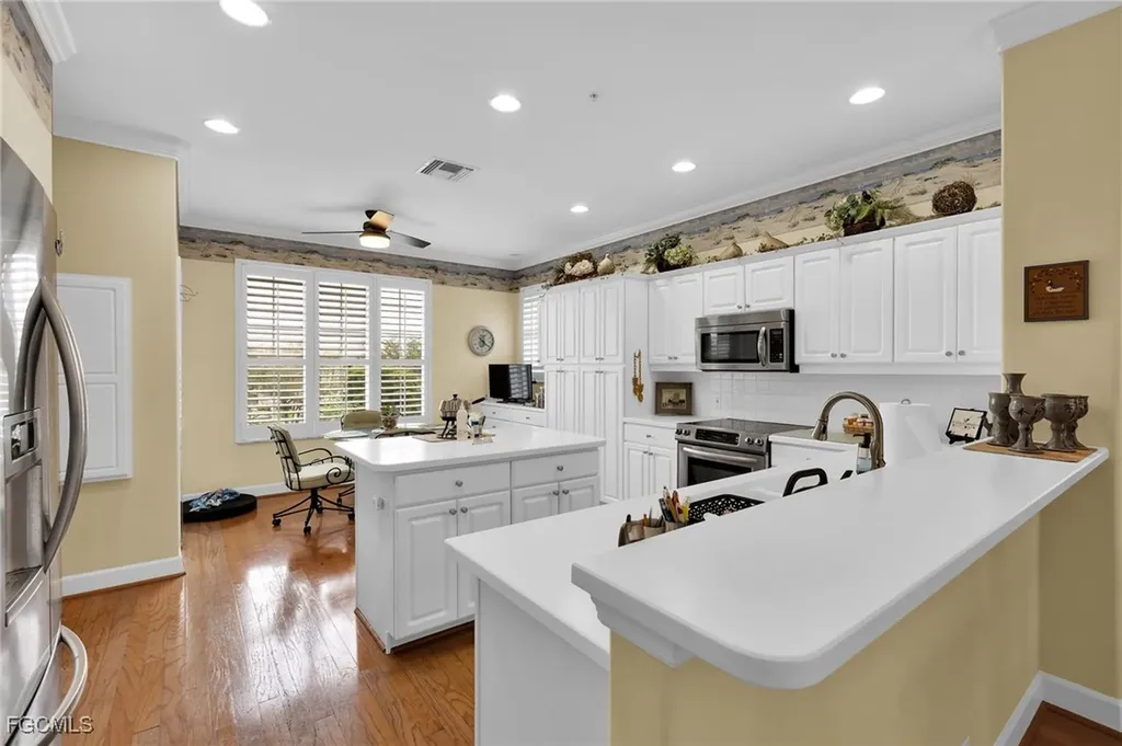 9121 Southmont Cove Fort Myers FL 33908