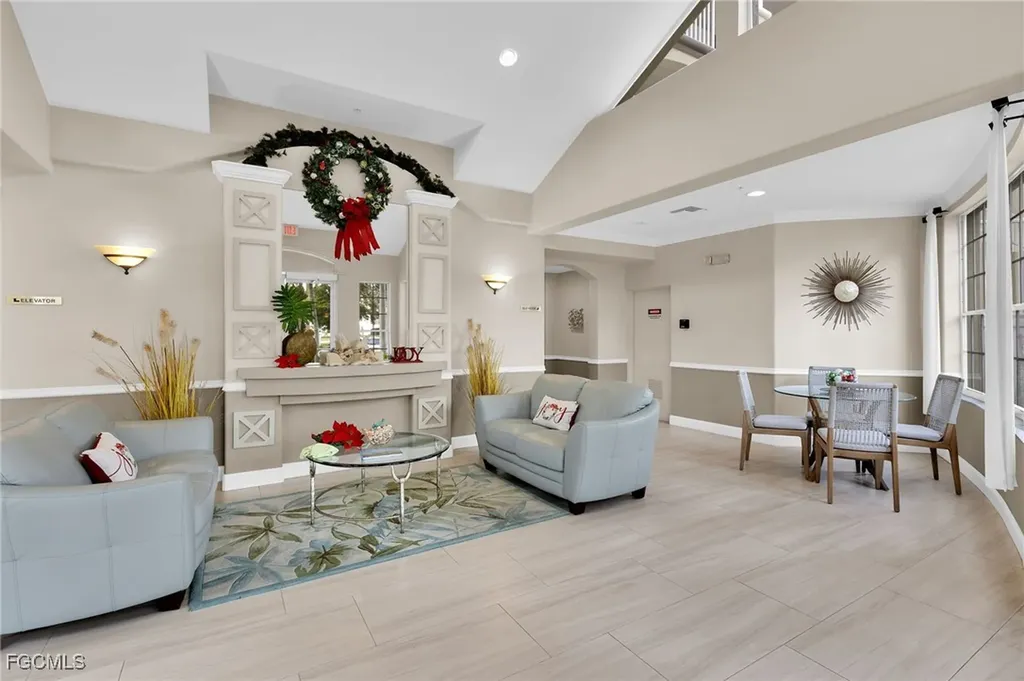 9121 Southmont Cove Fort Myers FL 33908