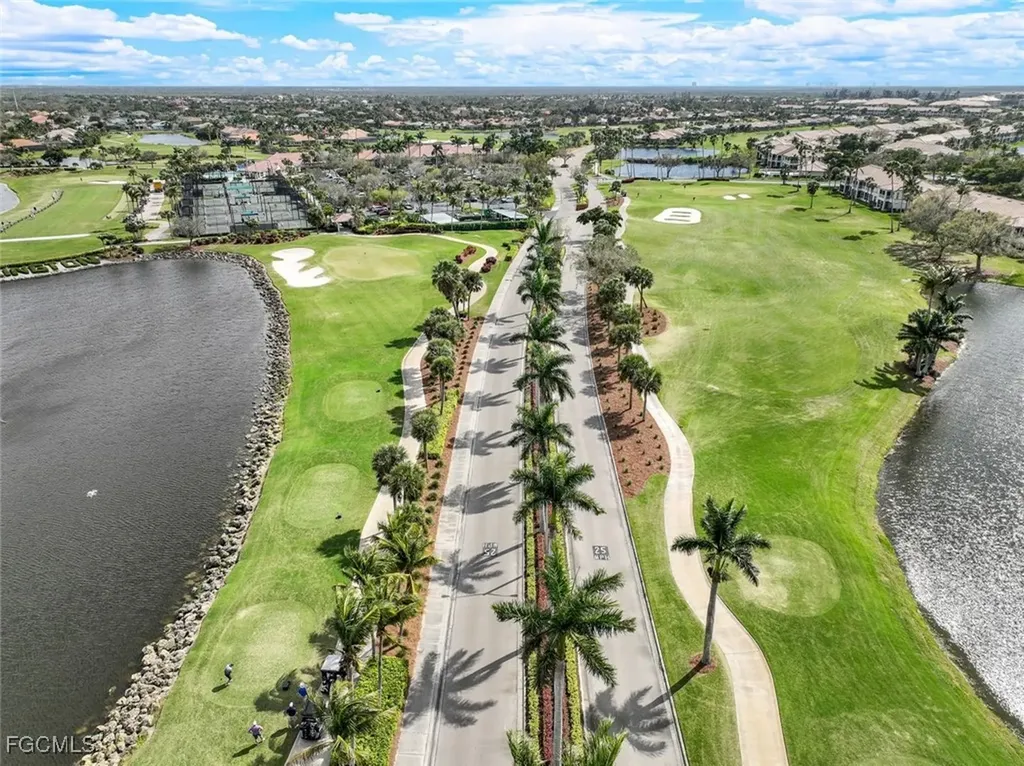 9121 Southmont Cove Fort Myers FL 33908
