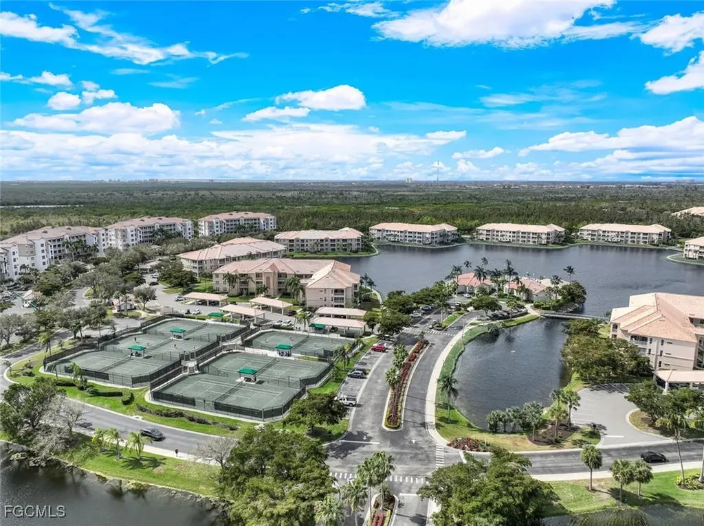 9121 Southmont Cove Fort Myers FL 33908