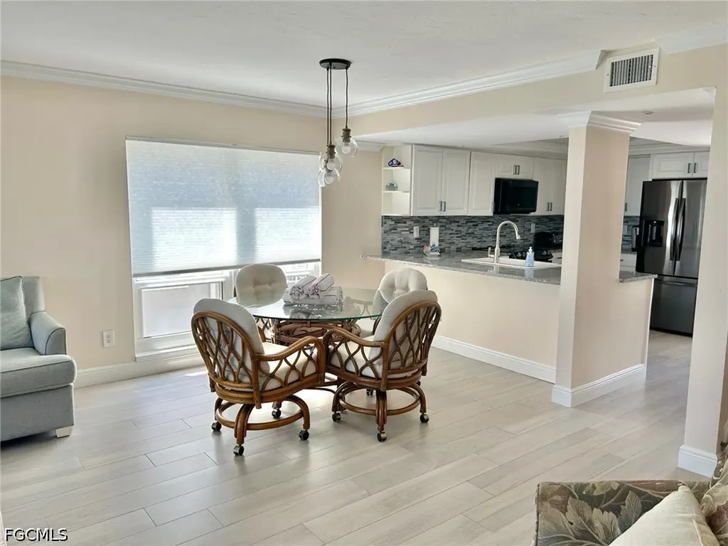 497 E Gulf Drive Sanibel FL 33957