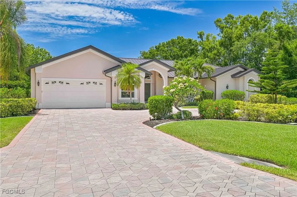 12641 Panasoffkee Drive North Fort Myers FL 33903