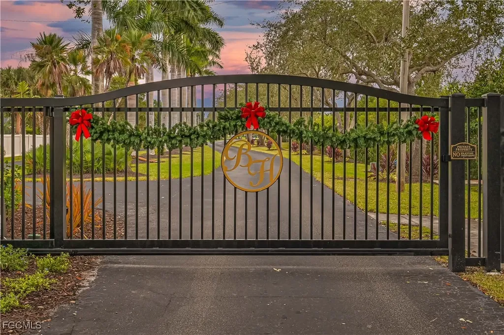 12641 Panasoffkee Drive North Fort Myers FL 33903