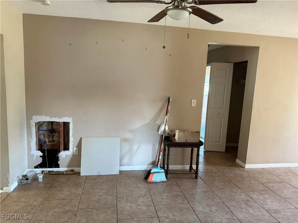 326 Morgan Circle N Lehigh Acres FL 33936